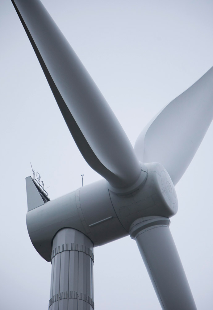 A new wind turbine from Siemens can deliver reactive power. A new wind turbine from Siemens can deliver reactive power.