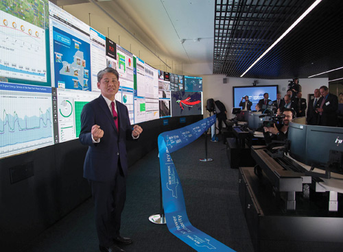 picture-energy-nypa-opening-of-integrated-smart-operations-center